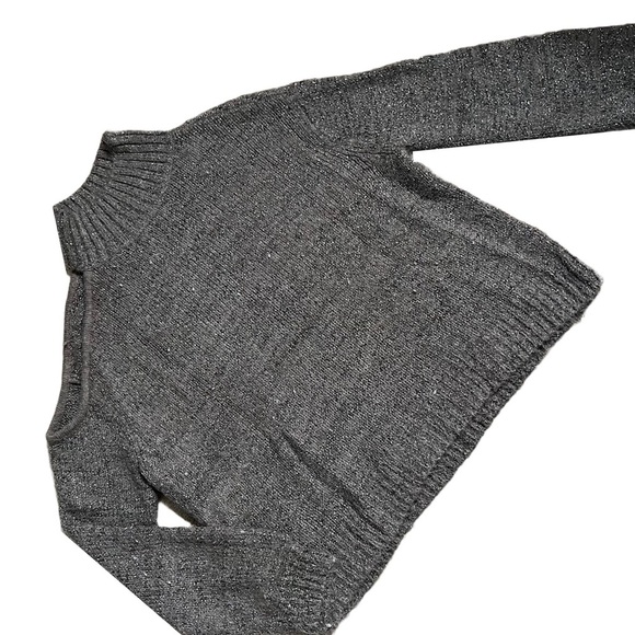 EXPRESS CHARCOAL GRAY FULL LENGTH TURTLENECK SWEATER WITH COLD SHOULDER SIZE XXS - Picture 2 of 8